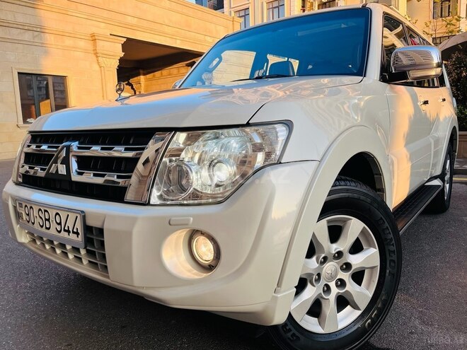 Mitsubishi Pajero 2012, 128,000 km - 3.5 л - Bakı