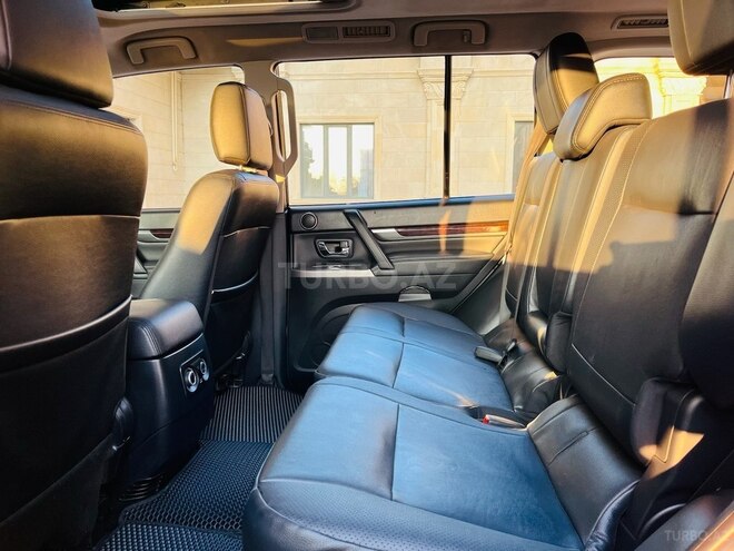 Mitsubishi Pajero 2012, 128,000 km - 3.5 л - Bakı