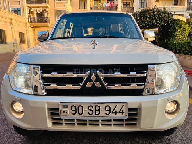 Mitsubishi Pajero 2012, 128,000 km - 3.5 л - Bakı