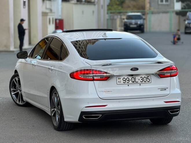Ford Fusion (North America) 2019, 118,000 km - 2.0 л - Bakı