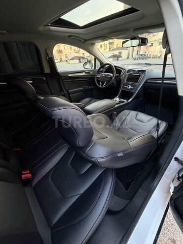Ford Fusion (North America) 2019, 118,000 km - 2.0 л - Bakı