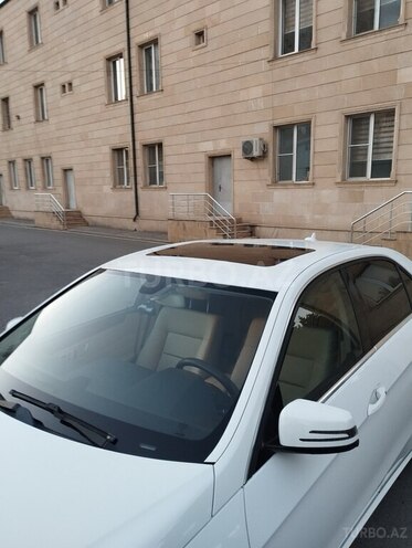 Mercedes E 220 2015, 232,000 km - 2.1 l - Bakı