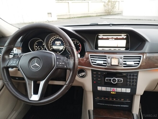 Mercedes E 220 2015, 232,000 km - 2.1 l - Bakı