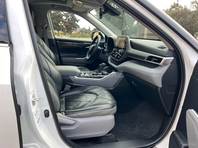 Toyota Highlander 2022, 10,000 km - 2.5 l - Bakı