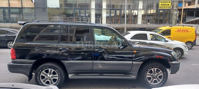 Lexus LX 470-5