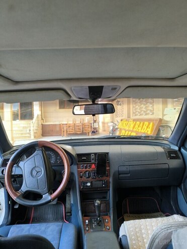 Mercedes C 240 1997, 334,000 km - 2.4 l - Bakı