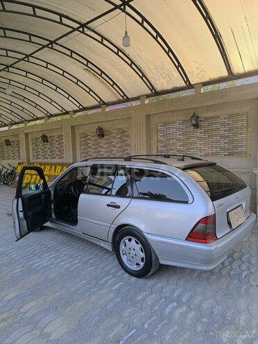 Mercedes C 240 1997, 334,000 km - 2.4 l - Bakı
