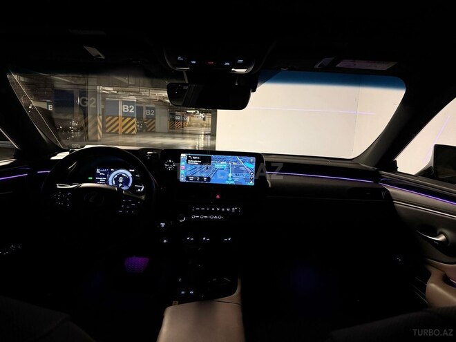 Lexus ES 300h 2023, 35,000 km - 2.5 l - Bakı