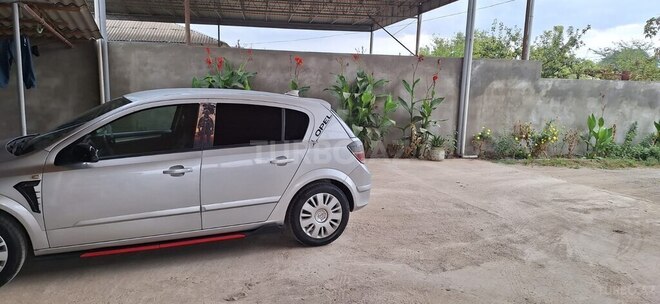 Opel Astra 2007, 252,200 km - 1.4 l - Qazax