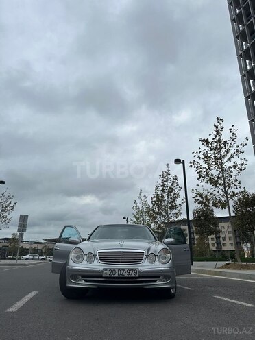 Mercedes E 320 2002, 242,000 km - 3.2 l - Bakı