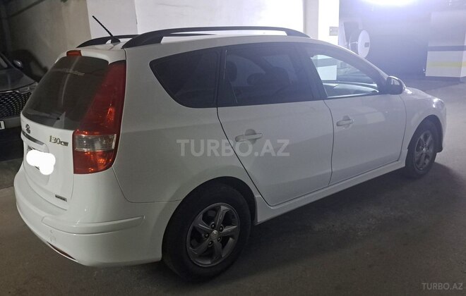 Hyundai i30 2011, 261,000 km - 1.6 l - Bakı