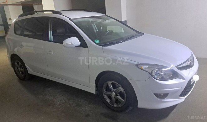 Hyundai i30 2011, 261,000 km - 1.6 l - Bakı