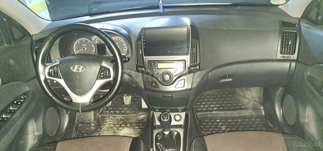 Hyundai i30 2011, 261,000 km - 1.6 l - Bakı