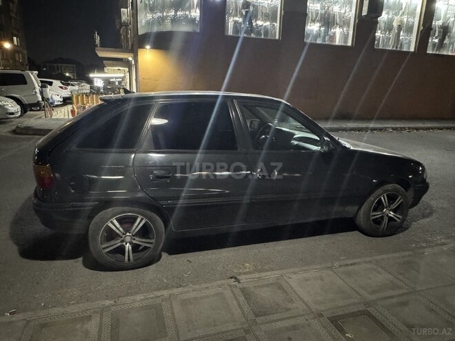 Opel Astra 1993, 555,000 km - 1.8 l - Bakı