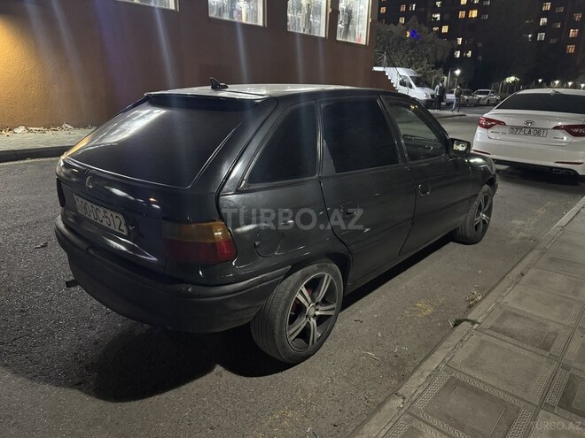 Opel Astra 1993, 555,000 km - 1.8 l - Bakı