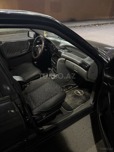 Opel Astra 1993, 555,000 km - 1.8 l - Bakı