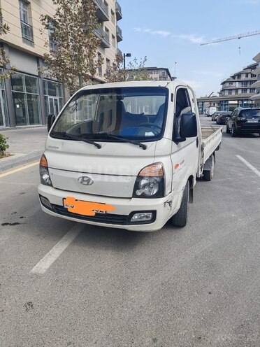 Hyundai H 100 2013, 235,000 km - 2.5 л - Bakı