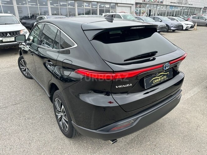 Toyota Venza-7