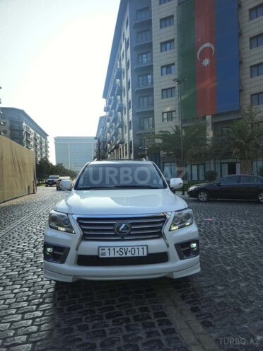 Lexus LX 570-1
