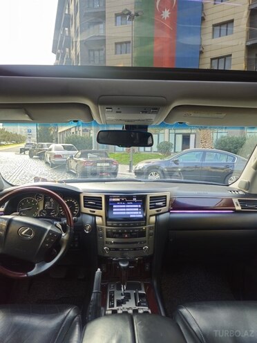 Lexus LX 570-12