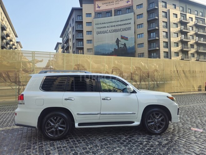 Lexus LX 570-4