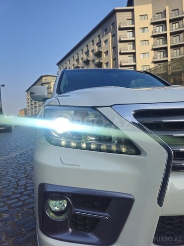 Lexus LX 570-6