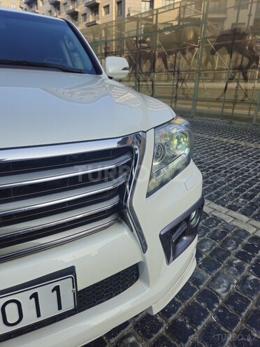 Lexus LX 570-8
