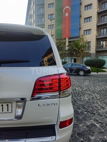 Lexus LX 570-7