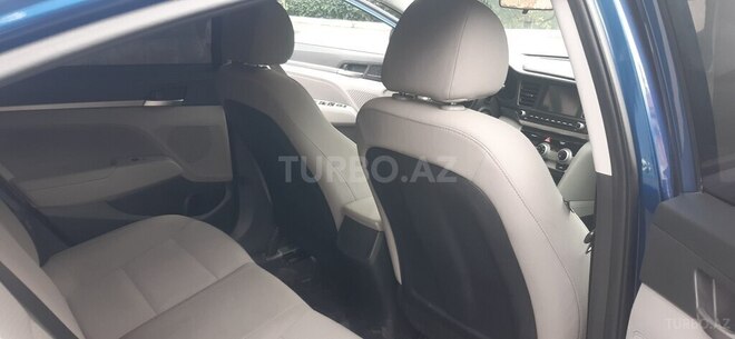 Hyundai Elantra 2018, 84,452 km - 2.0 l - Bakı