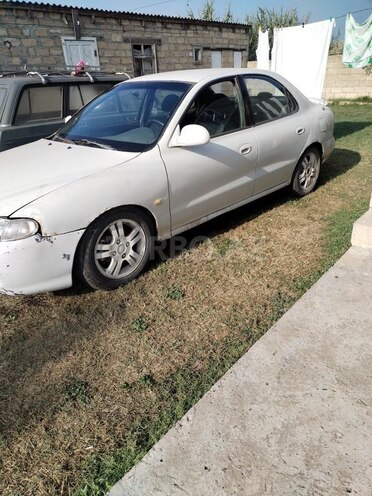 Hyundai Elantra 1995, 635,800 km - 2.0 l - İmişli