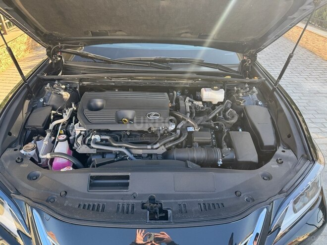 Lexus ES 300h 2023, 35,000 km - 2.5 l - Bakı