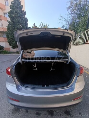 Hyundai Elantra 2016, 145,093 km - 2.0 л - Bakı