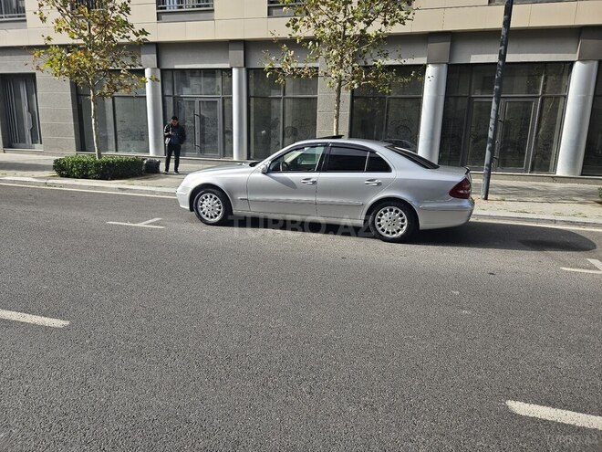 Mercedes E 220 2002, 321,200 km - 2.2 l - Bakı