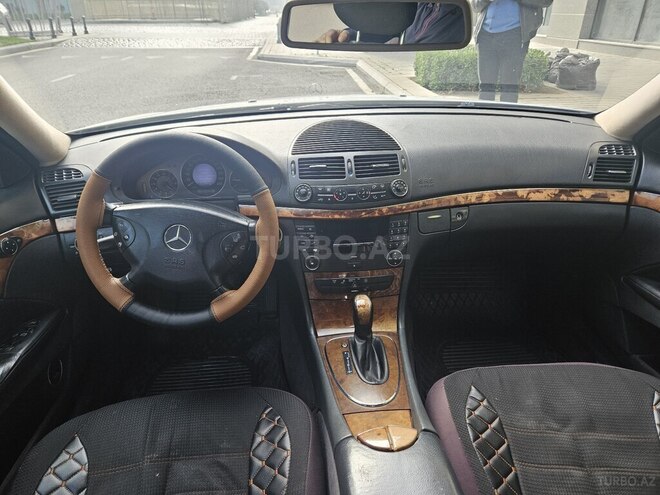 Mercedes E 220 2002, 321,200 km - 2.2 l - Bakı