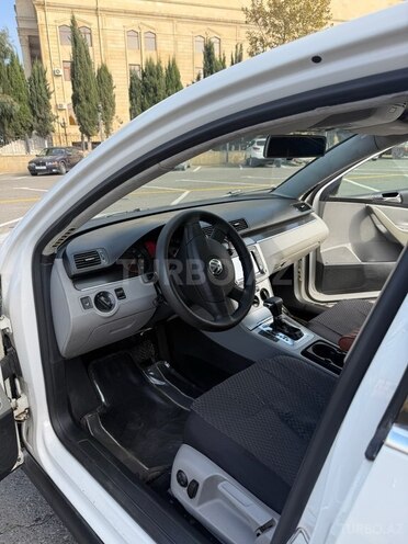 Volkswagen Passat 2005, 420,000 km - 2.0 л - Bakı