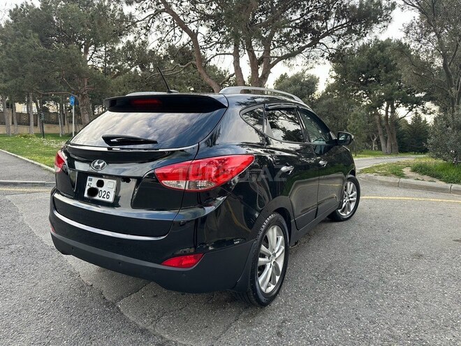 Hyundai ix35 2011, 218,000 km - 2.0 l - Bakı
