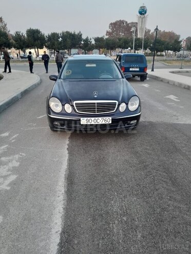 Mercedes E 220 2002, 212,321 km - 2.2 l - Qazax