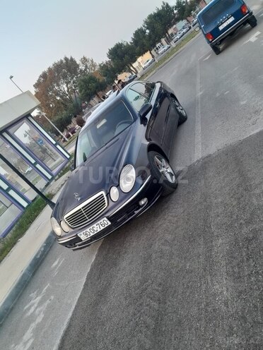 Mercedes E 220 2002, 212,321 km - 2.2 l - Qazax