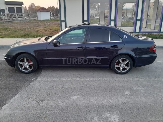Mercedes E 220 2002, 212,321 km - 2.2 l - Qazax