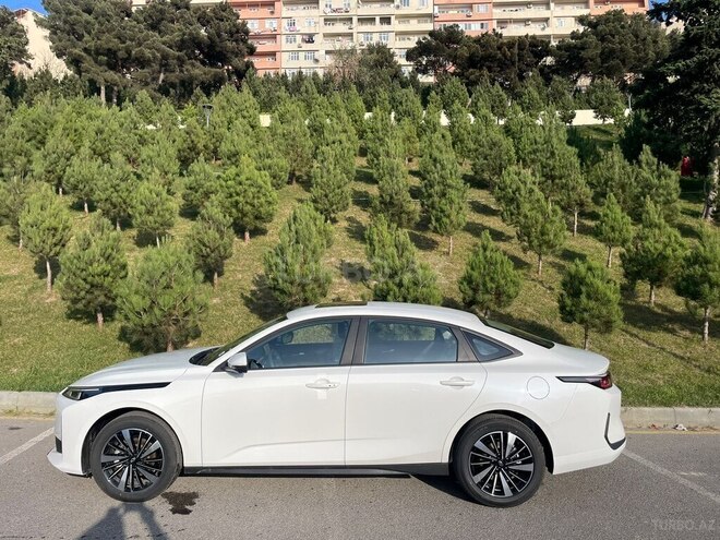 Changan Qiyuan A05 2025, 0 km - 1.5 л - Bakı
