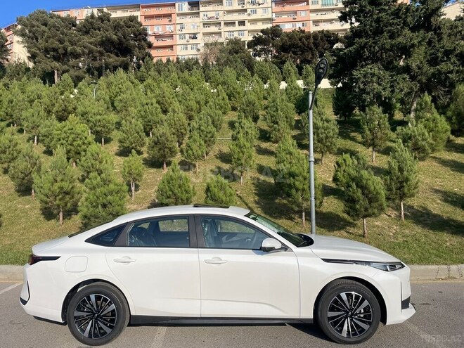 Changan Qiyuan A05 2025, 0 km - 1.5 л - Bakı