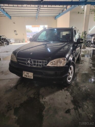 Mercedes ML 320 1999, 215,000 km - 3.2 l - Bakı
