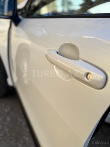 Toyota Corolla Cross 2025, 0 km - 2.0 л - Bakı