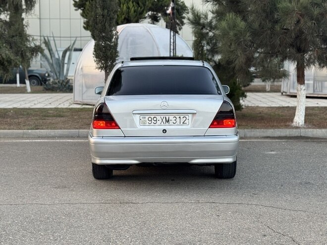 Mercedes C 220 1999, 347,800 km - 2.2 l - Saatlı