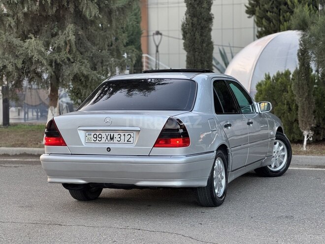 Mercedes C 220 1999, 347,800 km - 2.2 l - Saatlı