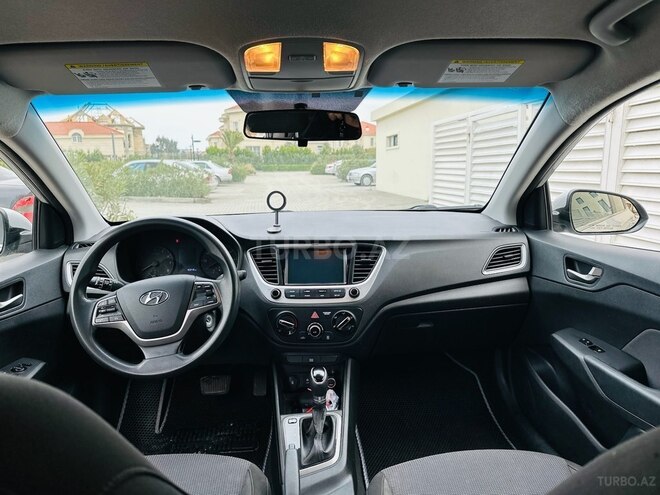 Hyundai Accent 2018, 173,165 km - 1.6 л - Bakı