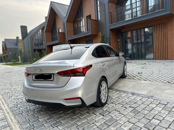Hyundai Accent 2018, 173,165 km - 1.6 л - Bakı