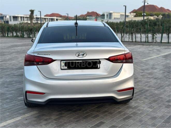 Hyundai Accent 2018, 173,165 km - 1.6 л - Bakı