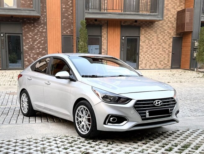 Hyundai Accent 2018, 173,165 km - 1.6 л - Bakı