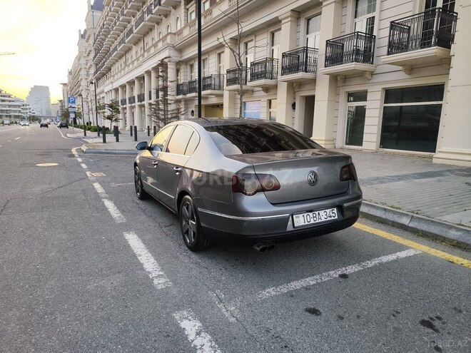 Volkswagen Passat 2006, 296,100 km - 2.0 л - Bakı